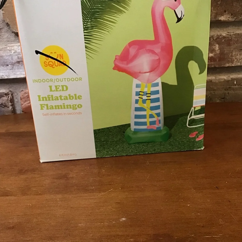 SUN SQUAD 6' Inflatable LED LIGHT UP Pink Flamingo Party Decoration
